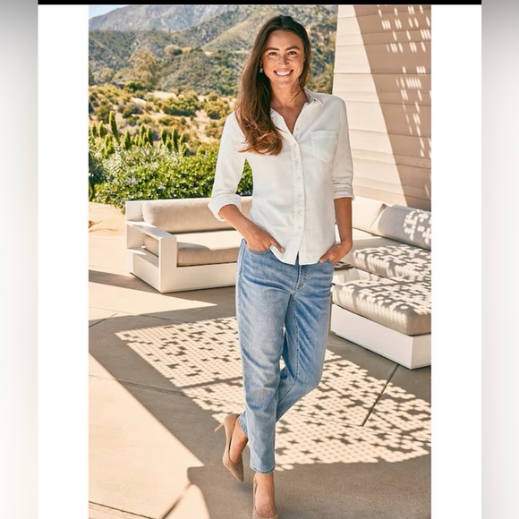 Tommy Bahama Denim - Tommy Bahama Leila Indigo Mid Rise Slim Boyfriend Jeans in Mid Blue Wash